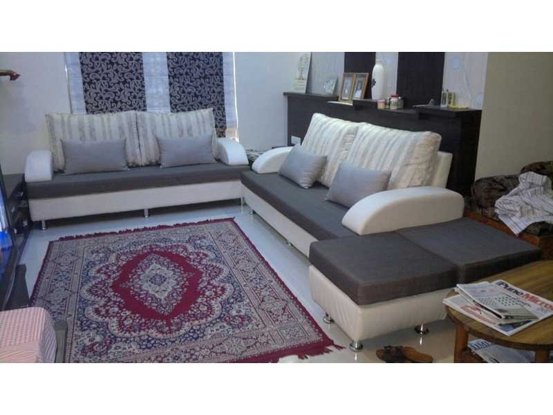 Lux Sofa 42
